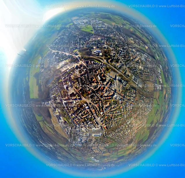 Werne230290029_Werne-Mitte | Luftbild, City Stadtansicht, Werne Mitte mit Stadtverwaltung, Erdkugel, Fisheye Aufnahme, Fischaugen Aufnahme, 360 Grad Aufnahme, Übersicht, Fischaugenbild, Werne, Ruhrgebiet, Nordrhein-Westfalen, Deutschland