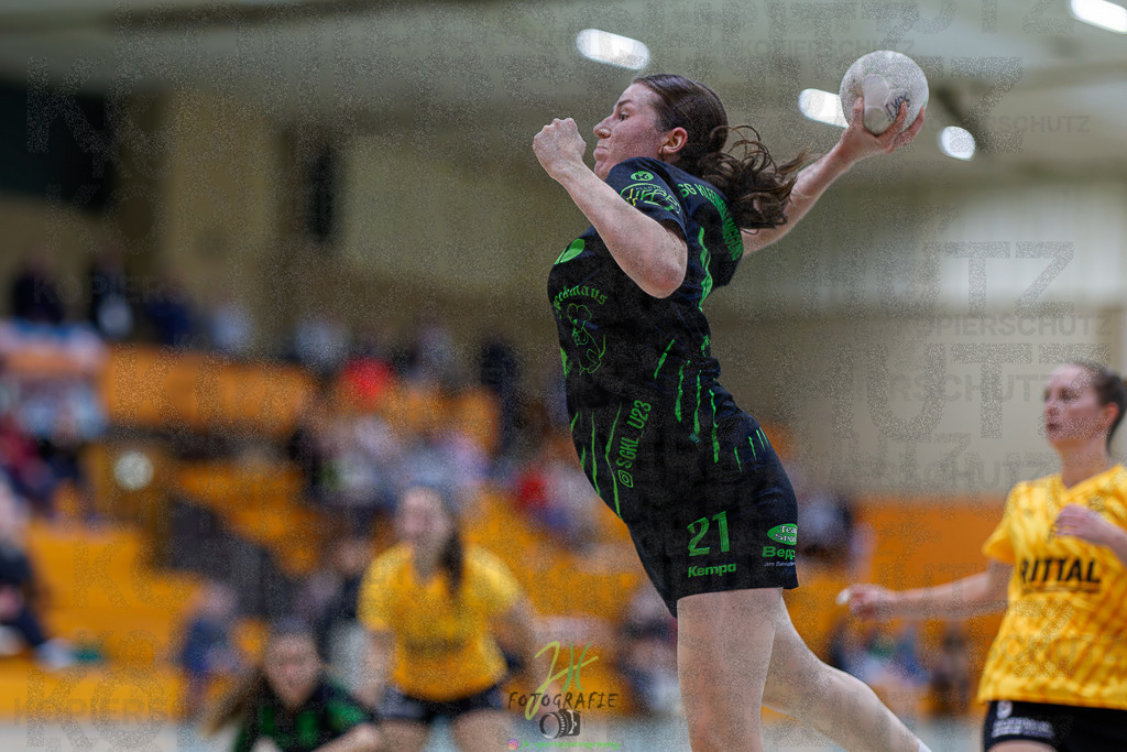 Frauen Oberliga Mitte (HHV); HSG Kleenheim/Langgöns II - HSG Eibelshausen/Ewersbach | Frauen Oberliga Mitte (HHV); HSG Kleenheim/Langgöns II - HSG Eibelshausen/Ewersbach am 01.11.2025 in Oberkleen (Weidig-Halle)Photo © 2025 - Jörg Heinrich - Realisiert mit Pictrs.com