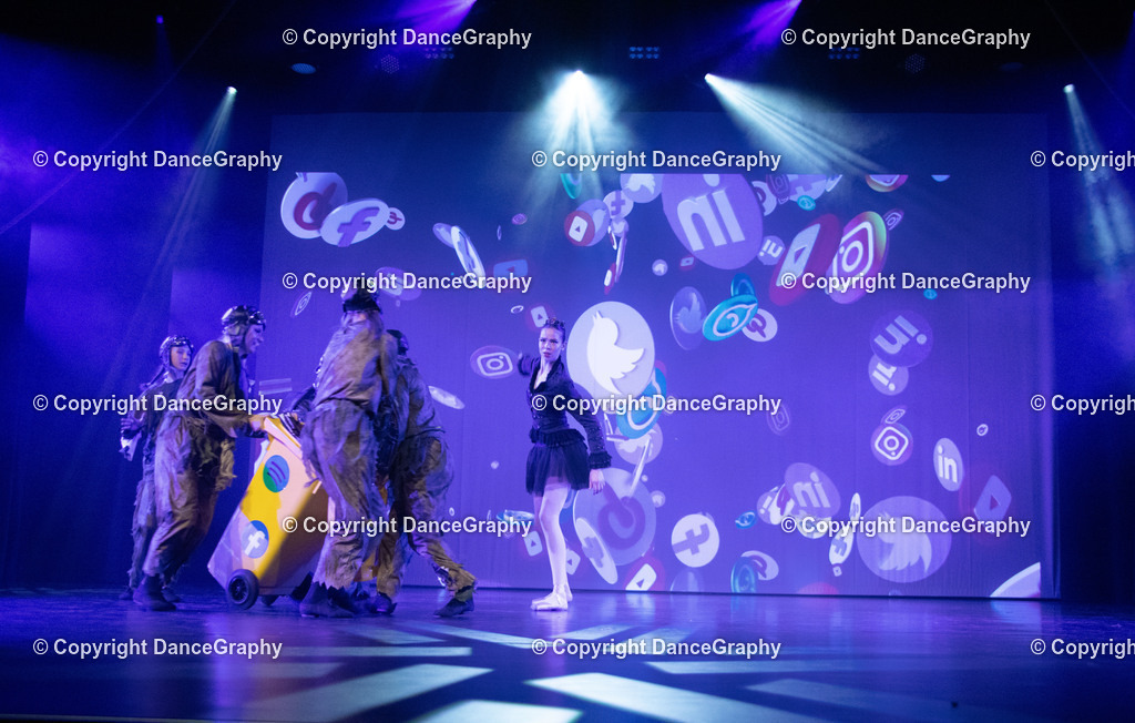 GPHY3447 | DanceGraphy - Realisiert mit Pictrs.com