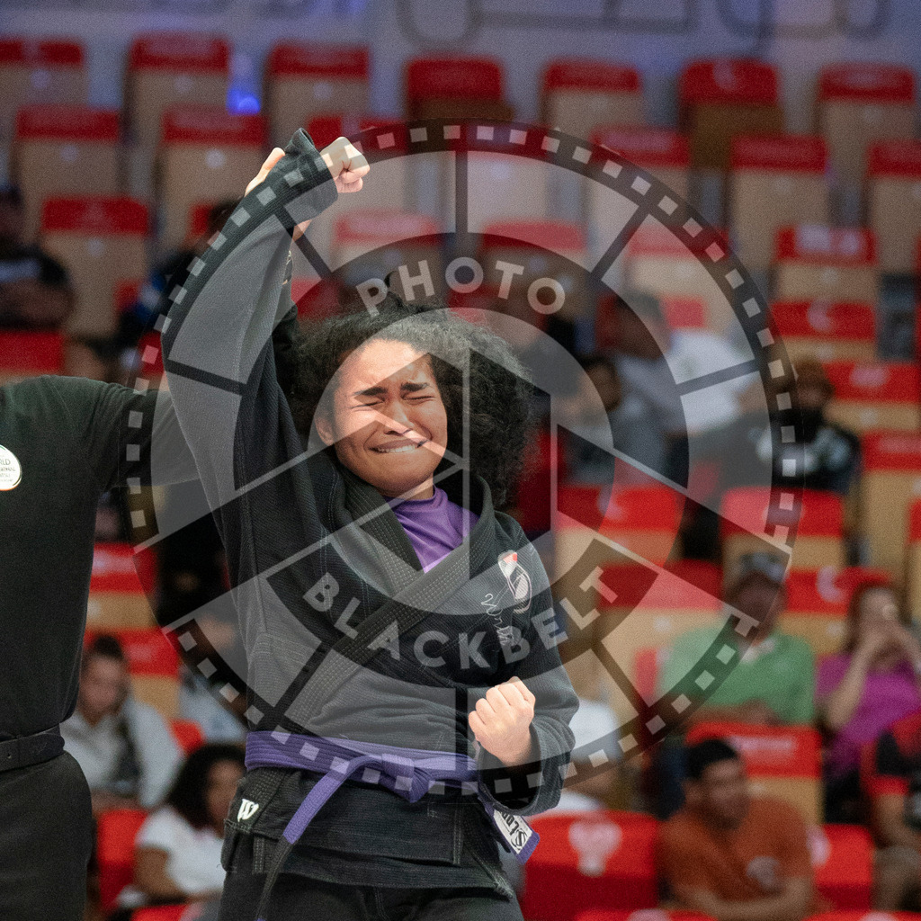 20231109PBB6779 | Fighters compete during the AJP World Professional Championship in the Mubadala Arena in Abu Dhabi, Arab United Emirates, on November 9, 2023.