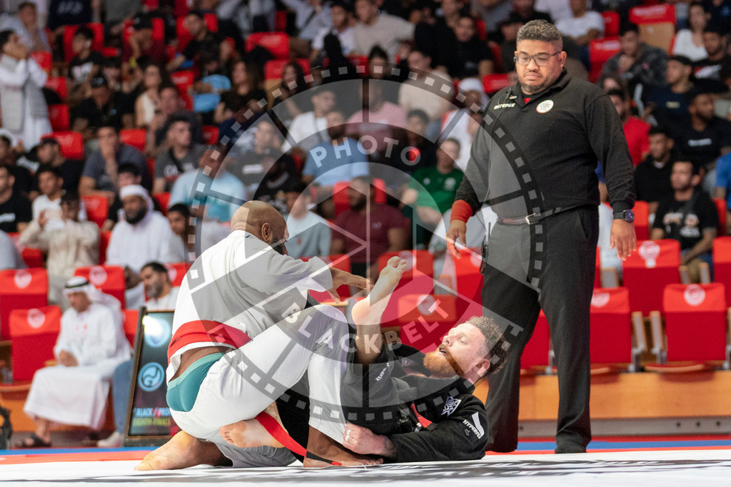 20231109PBB4596 | Fighters compete during the AJP World Professional Championship in the Mubadala Arena in Abu Dhabi, Arab United Emirates, on November 9, 2023.
