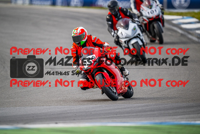 MaZZes_FotoMatrix_230410_4335 | INST