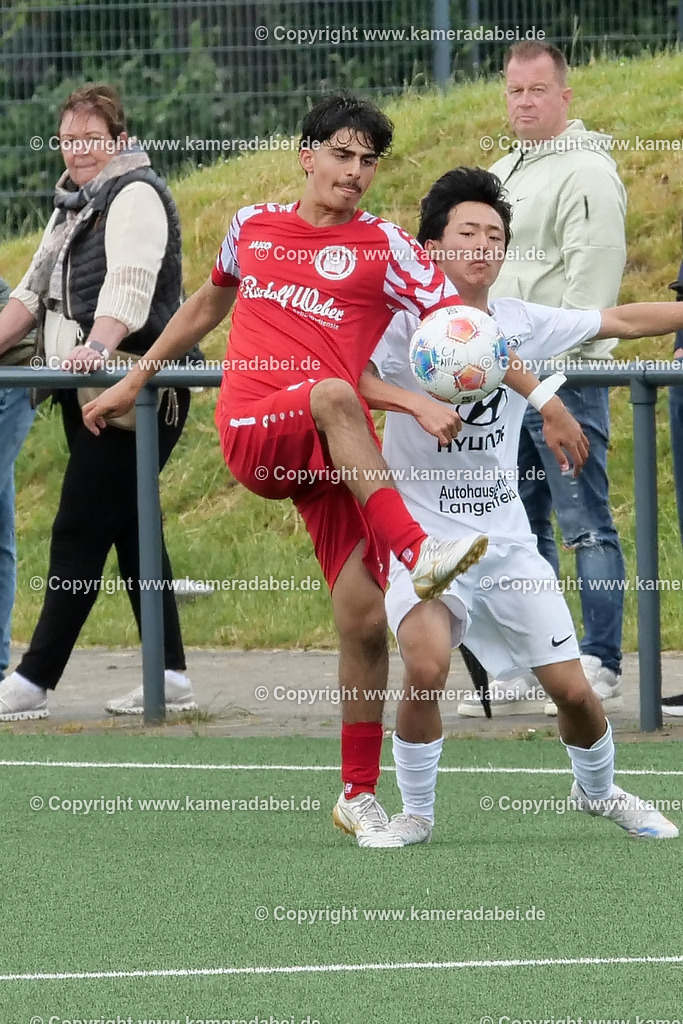 Fußball : C-Junioren : Aufstieg Regionalliga West : SUS 09 Dinslaken - Vfb 03 Hilden am 04.06.2026 in Dinslaken | Fußball : C-Junioren : Aufstieg Regionalliga West : SUS 09 Dinslaken (rotr Trikots)- Vfb 03 Hilden (weiße Trikots) am 04.06.2026 in Dinslaken - Realisiert mit Pictrs.com