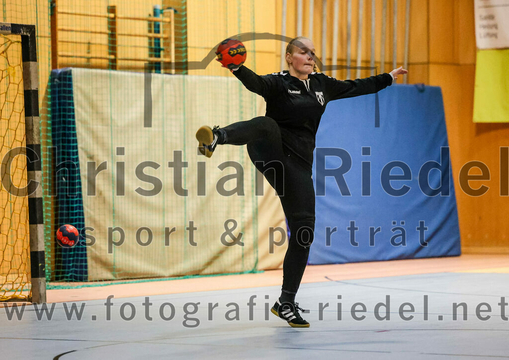 2024-02-10_007_SpVgg_Altenerding_gegen_SVA_Palzing | Erding, Deutschland, 10.02.2024:
Handball, Bezirksoberliga Frauen Altbayern 2023 / 2024, 14. Spieltag, SpVgg Altenerding gegen SVA Palzing, Endergebnis: 27:28

Torfrau Hanna Obermair (SpVgg Altenerding, #1)

Foto: Christian Riedel / fotografie-riedel.net