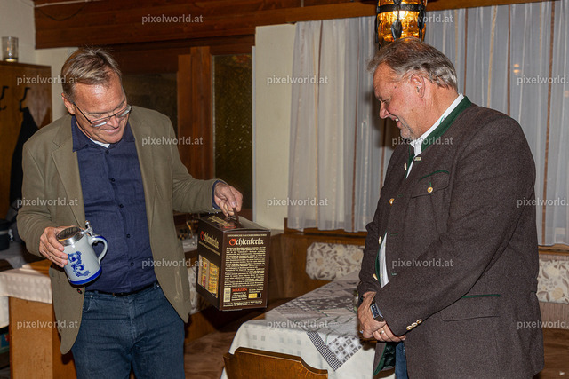 Delegation aus Bamberg beim Gasthaus Wadl | Bildershop von pixelworld.at - Realisiert mit Pictrs.com