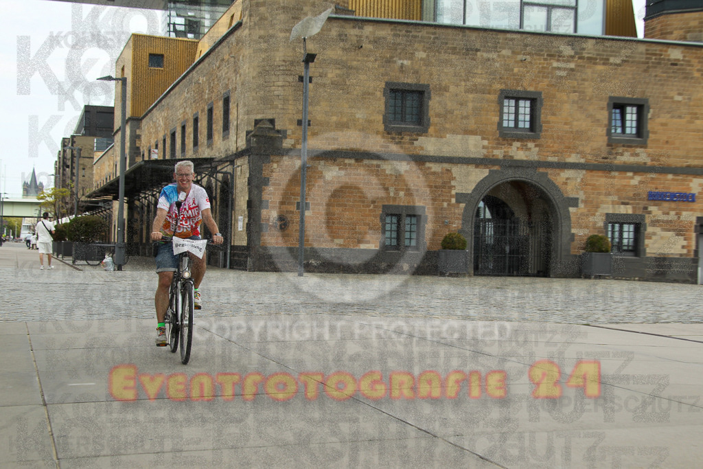 250920_1314_EV4_5158 | Sportfotografie im Rhein-Sieg Kreis, Köln, Bonn, NRW, Rheinland Pfalz, Hessen, etc. Unser Tätigkeitsfeld umfasst den Laufsport vom Volkslauf über den Marathon, Duathlon, Triathon bis zum Ultralauf wie Kölnpfad Ultra oder Schindertrail.
