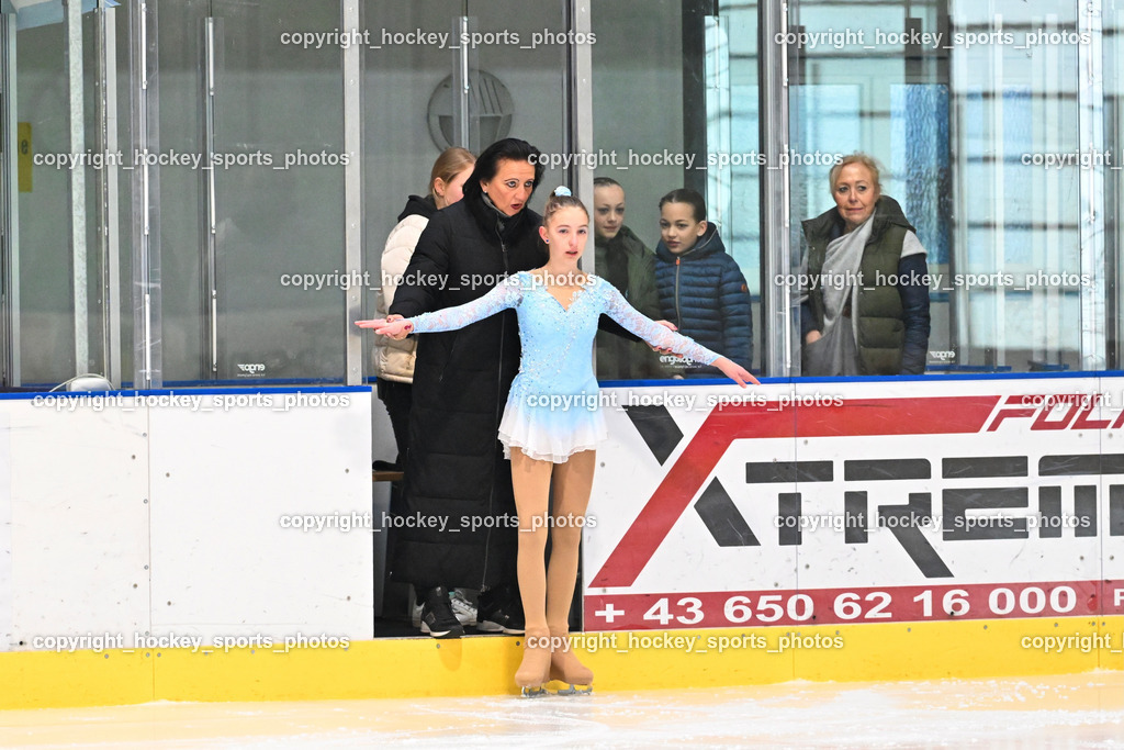 Ossiachersee Pirouette ESC Steindorf 31.3.2024 | Ossiachersee Pirouette ESC Steindorf 31.3.2024, Ossiachersee Pirouette ESC Steindorf am 31.03.2024 in Steindorf (Ossiachersee Halle), Austria, (Photo by Bernd Stefan)