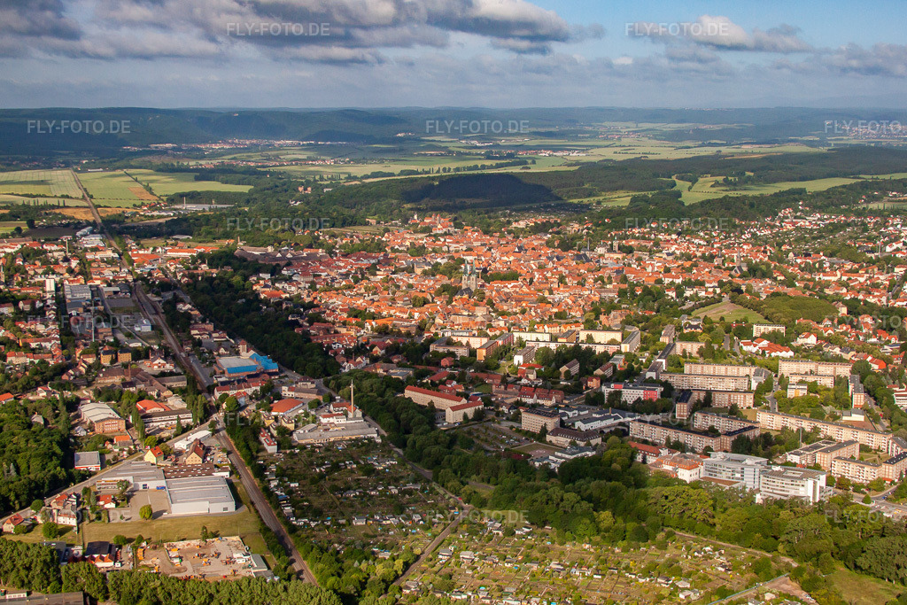 Luftbild: Harzklinikum Dorothea Christiane Erxleben in Quedlinburg im Bundesland Sachsen-Anhalt in Deutschland. Foto: IMG_58431.jpg vom 30.06.2013 durch Werner Riehm/FLY-FOTO.de