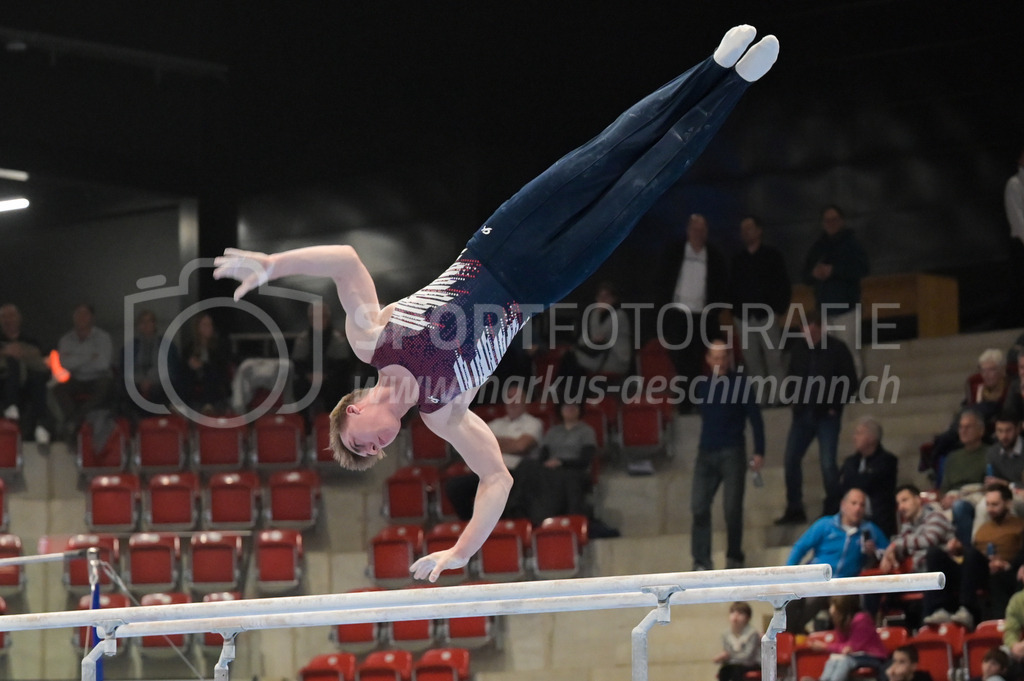 Schweizer Meisterschaften Kunstturnen Mannschaften Männer (A) - 22. November 2025 | Schweizer Meisterschaften Kunstturnen Mannschaften Männer (A)AXA Arena, WinterthurBild: Sportfotografie Markus Aeschimann | www.markus-aeschimann.ch - Realisiert mit Pictrs.com