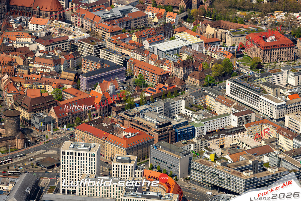 Das Luftbild zeigt Marienvorstadt Königstorstrasse Nürnberg - Die Luftaufnahme wurde 2023 vom UL-Flugzeug aus erstellt ( keine Drohne ) - Hochauflösende Luftaufnahme - Für grossformatige Ausdrucke geeignet. Die Geschenkidee !Mit Lizenz und Bildrechte bestellbar