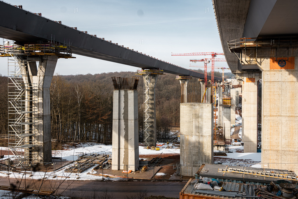 2026-02-04_Oberthulba_005 | Luftbild, Drohne, Multicopter, Bayern, Luftbilder, Luftbildshop, Jan R. Schäfer, aerialphotography, Abzüge, Luftaufnahmen, J1-Luftbild, J1-Fotografie und Luftbildservice, Würzburg, fineart, Abzüge, Drucke, Glasdruck - Realisiert mit Pictrs.com