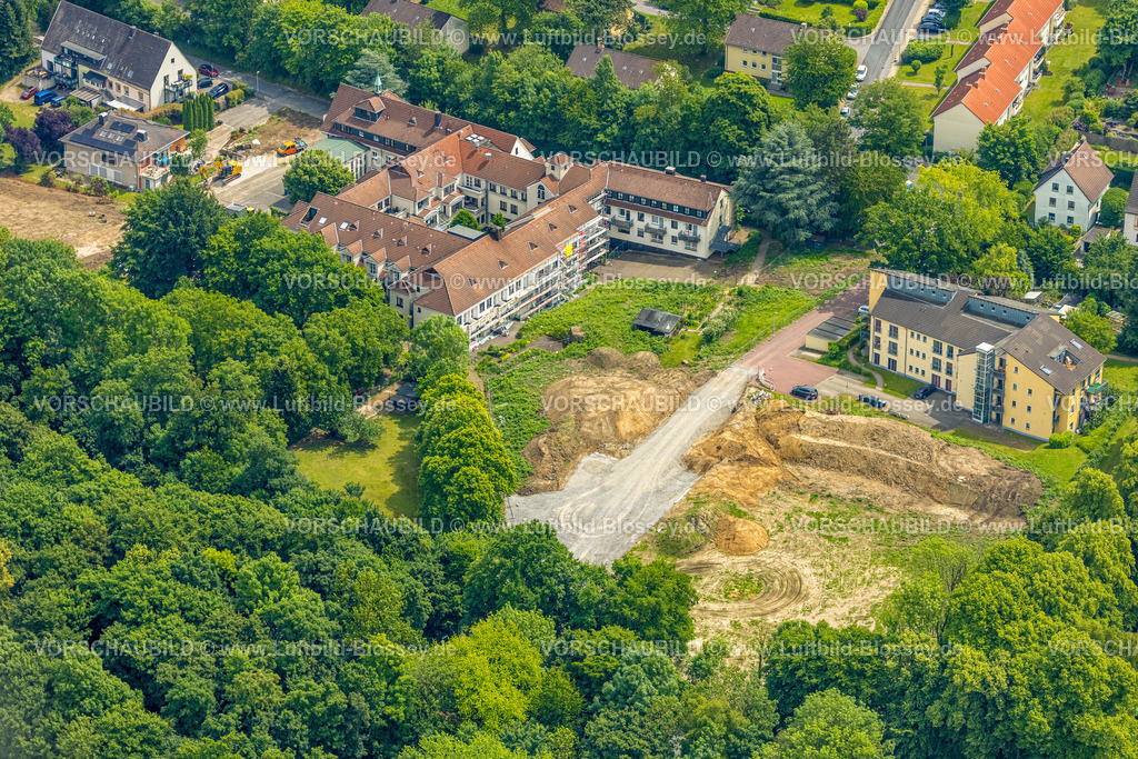 Hattingen250517225 | Luftbild, Theresia-Albers-Stiftung Altenheim St. Josef, Baustelle und Fassade mit Baugerüst, Straßenbaustelle, Hattingen, Ruhrgebiet, Nordrhein-Westfalen, Deutschland