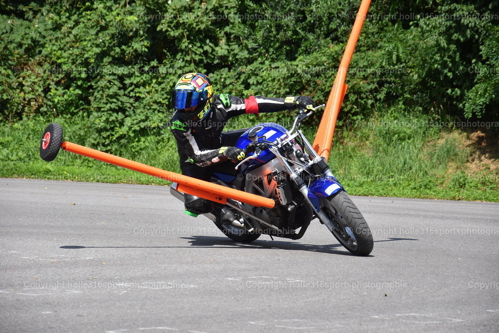 DSC_0537 | Sportfotografie , Motorsport, Motoross, Reitsport, Mointainbike, Enduro,
Landschaft , Outdoor, Eventfotografie, Landschaft, Bilder online bestellen - Realisiert mit Pictrs.com