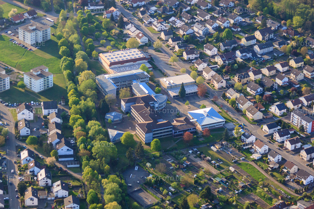 Luftbild: PAMINA-Schulzentrum Herxheim in Herxheim bei Landau im Bundesland Rheinland-Pfalz in Deutschland. Foto: IMG_64315.jpg vom 11.04.2014 durch Werner Riehm/FLY-FOTO.dePamina-Schulzentrum - Herxheim