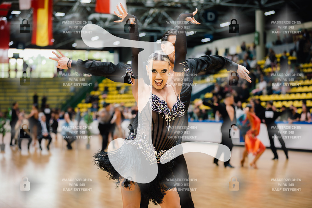Hessen Tanzt WDSF International Open Latin 11th (43) Justin Lauer _ Rita Schumichin (TSC Saltatio Neustadt im TV 1860 Mußbach)-2025-05-18-4876 | Webshop for digital downloads and prints of dance sport, event & show photographer Julian Link - Realisiert mit Pictrs.com