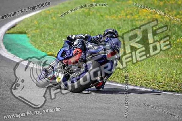 pubi1039 | Professionelle Fotos von Sportveranstaltungen, aber auch Hochzeiten und anderen Events. - Realisiert mit Pictrs.com