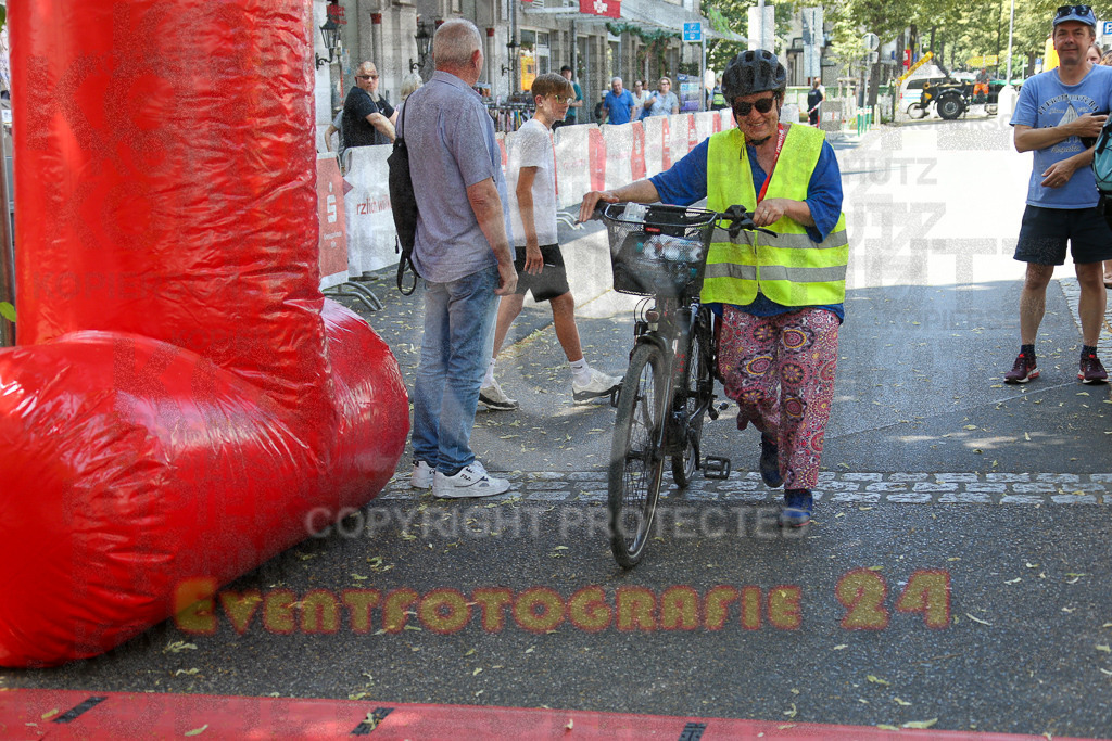 250621_1312_EX1_6200 | Sportfotografie im Rhein-Sieg Kreis, Köln, Bonn, NRW, Rheinland Pfalz, Hessen, etc. Unser Tätigkeitsfeld umfasst den Laufsport vom Volkslauf über den Marathon, Duathlon, Triathon bis zum Ultralauf wie Kölnpfad Ultra oder Schindertrail.