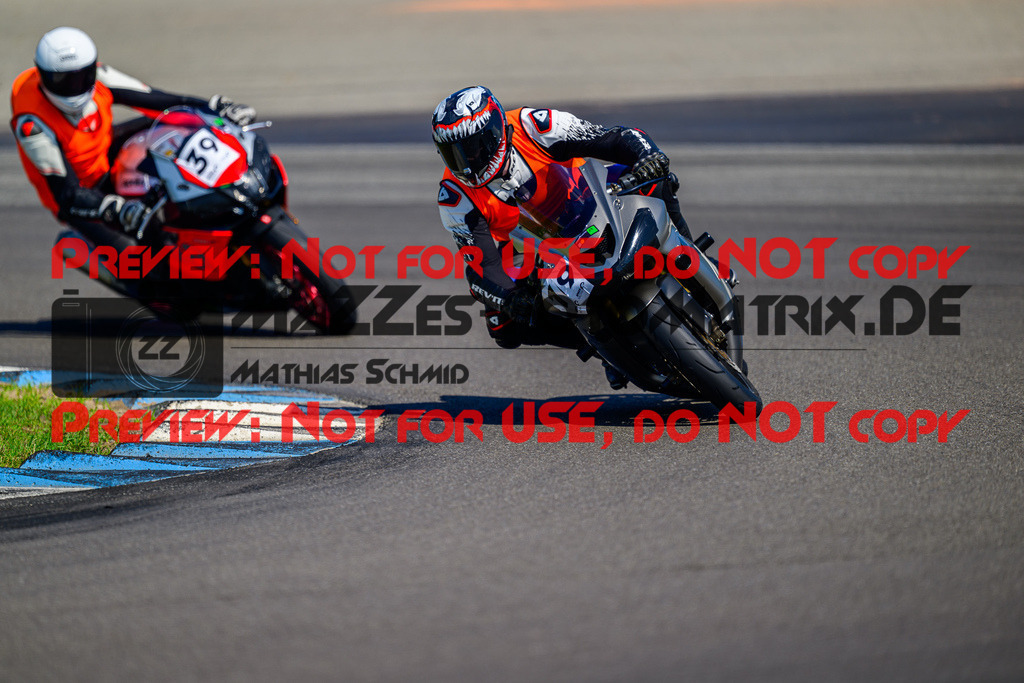 MaZZes_FotoMatrix_240520_6021986_8561 | INST