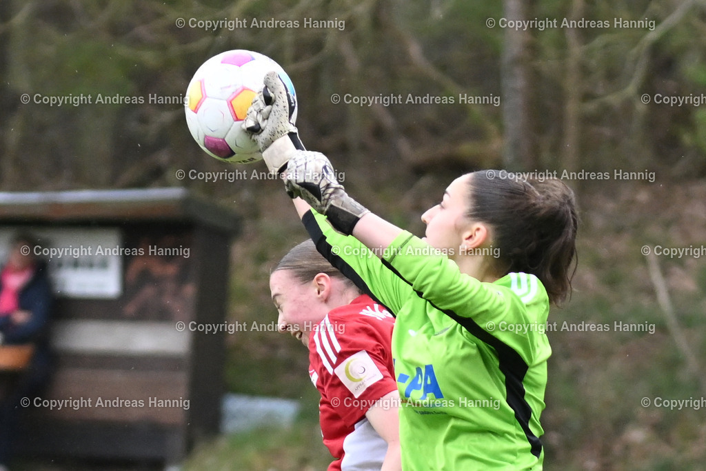 Fußball I Frauen I Saison 2024-25 I Oberliga I FC Jesteburg-Bendestorf - SpVg Aurich Frauen I 13.4.2025 | a-hannig - Realisiert mit Pictrs.com