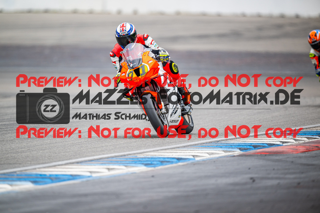 MaZZes_FotoMatrix_240702_6007705_7888 | WEISS