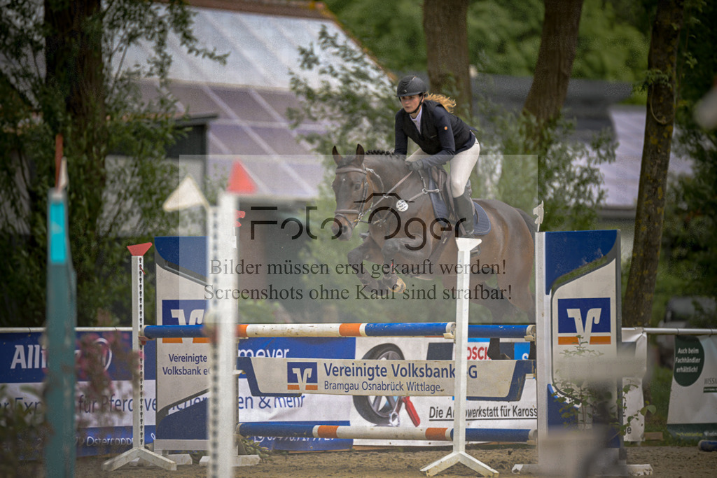 20240505-DOS_9939 | Entdecke hochwertige Reitturnierfotos von Foto Oger. Professionell, emotional und authentisch – jetzt Lieblingsmomente im Shop bestellen.Deutschlandweite Turnierfotografie. - Realisiert mit Pictrs.com