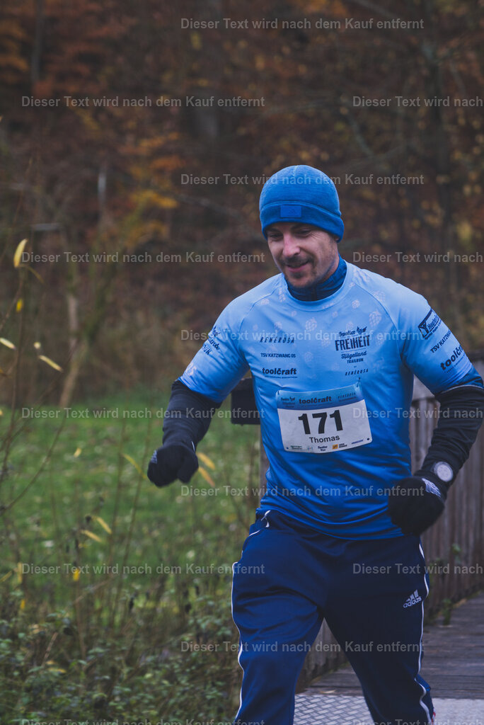 cineathletes-huegelland-2025-11-09-10-55-56-2 | Sportfotografie rund um Obstacle Course Racing und Trail Run - Realisiert mit Pictrs.com