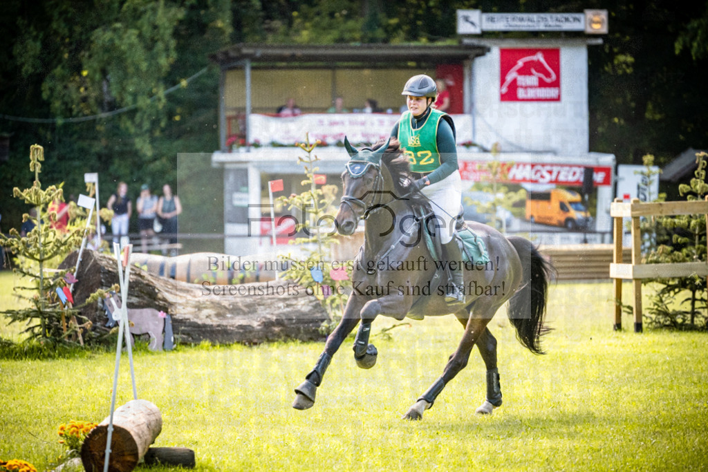 Vielseitigkeitsturnier Melle Oldendorf | Entdecke hochwertige Reitturnierfotos von Foto Oger. Professionell, emotional und authentisch – jetzt Lieblingsmomente im Shop bestellen.Deutschlandweite Turnierfotografie. - Realisiert mit Pictrs.com