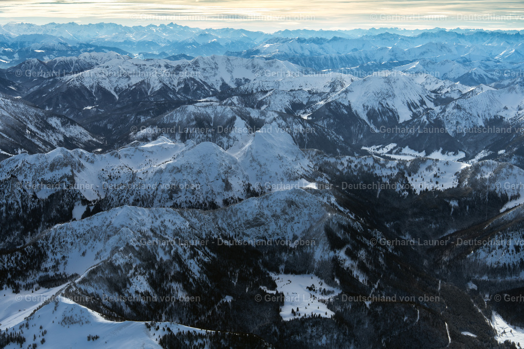 3900233 | Blick über die Alpen bei Bayrischzell in Richtung Süden