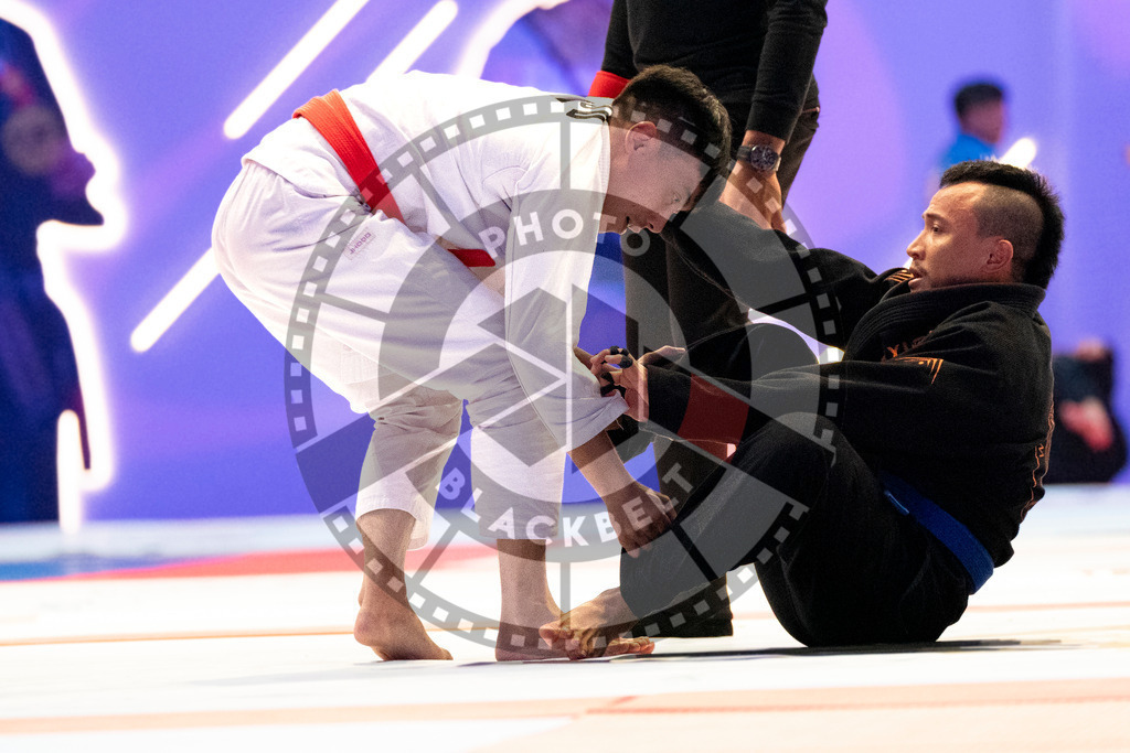 20231106PBB1197 | Fighters compete during the AJP World Master Championship in the Mubadala Arena in Abu Dhabi, Arab United Emirates, on November 6, 2023.