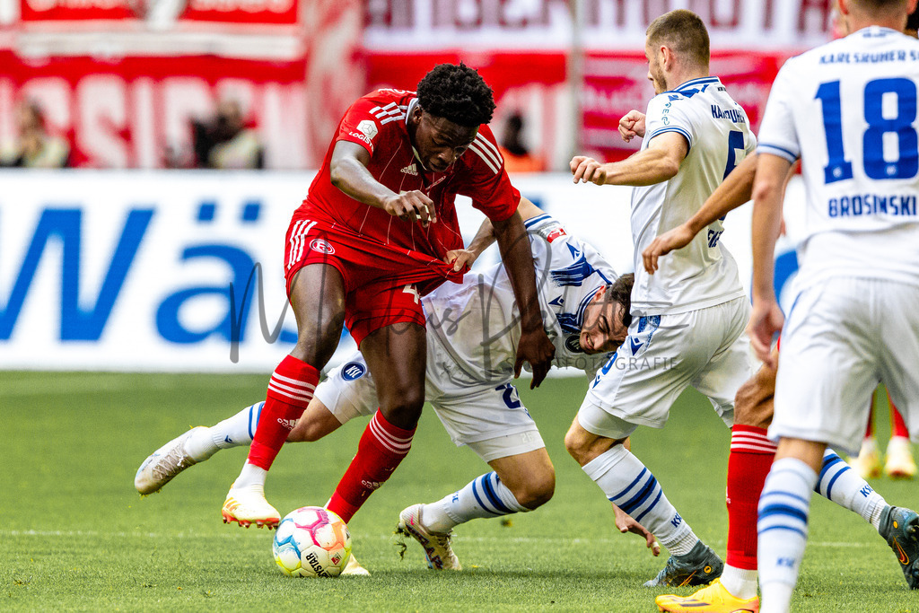 Fortuna Düsseldorf vs. Karlsruher SC | Düsseldorf, 30.04.2023: 2. Bundesliga, 30. Spieltag, Fortuna Düsseldorf gegen Karlsruher SC in der Merkur Arena in Düsseldorf. Foto: sportfotografie.ms | Markus Paletta - Realisiert mit Pictrs.com