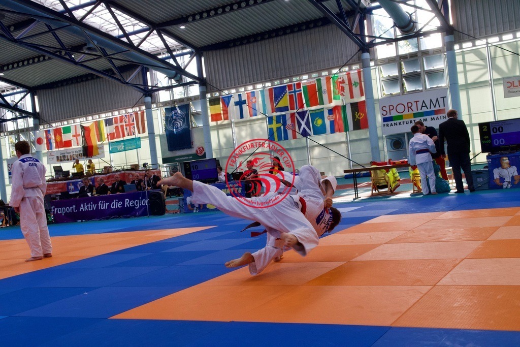 RAS_8328 | Fotos vom Adler Cup - Pictures from Adler Cup

Hier findet Ihr alle Eindrücke und großen Momente der Adler Cup Wochenenden. Here you will find all impressions and great moments of the Adler Cup weekends. - Realisiert mit Pictrs.com