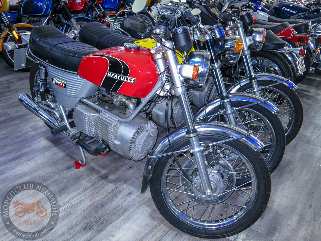 MopedmuseumNeumühl_151023_043 | Bildergalerie von Sport-Ereignissen aber auch von weiteren spannenden Dingen - nicht nur vom Niederrhein. In Anlehnung an den bekannten Spruch von Hanns Dieter Hüsch heißt das Motto: "Niederrhein ist überall".  - Realisiert mit Pictrs.com