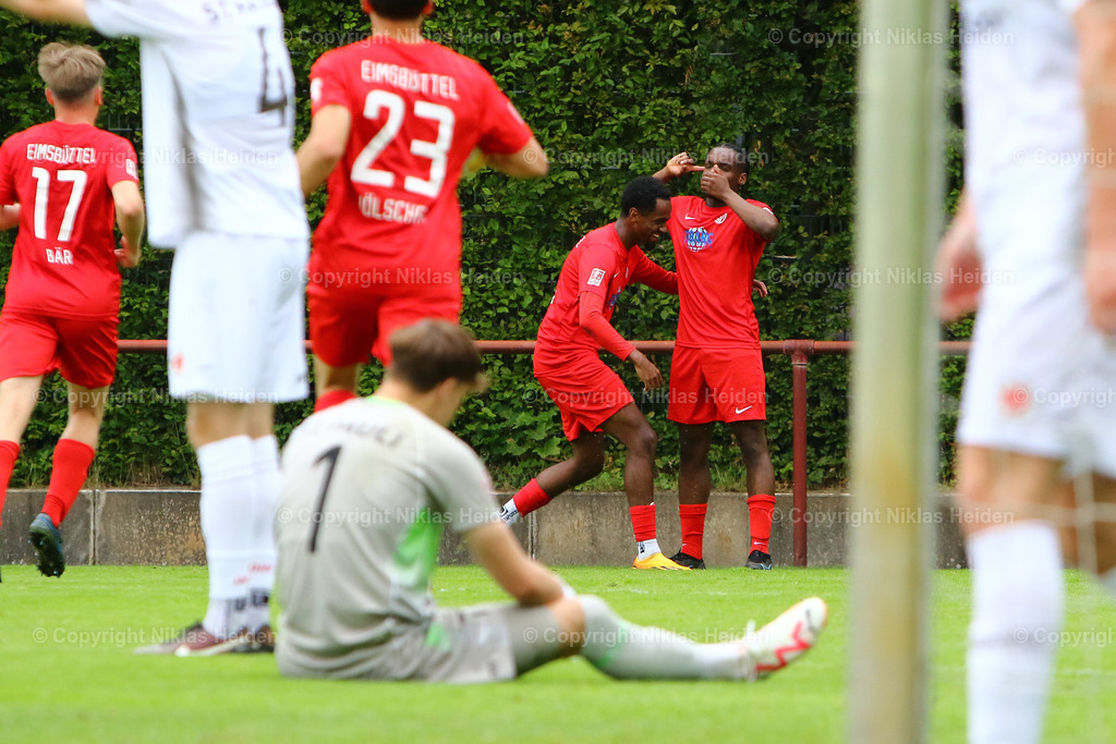 NH_EimsbuettelerTV_FCStPauliU23_RegionalligaNord_06082023 | Jubel nach dem 1:0 durch Maurice Boakye (Eimsbütteler TV)