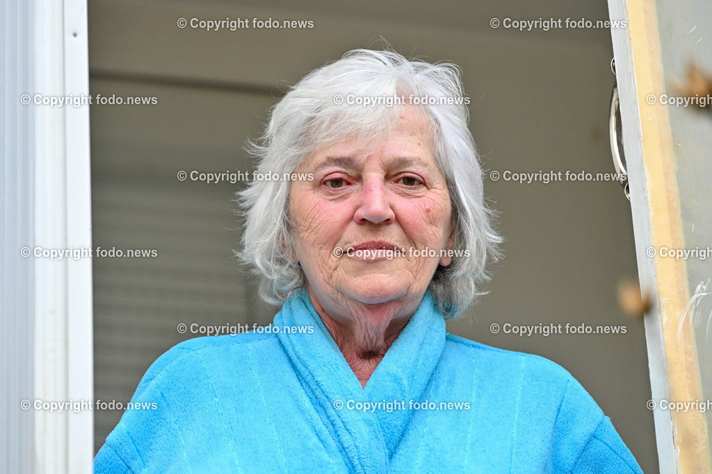 Linz Auwiesen_ Brandanschlag_ Feuerteufel_ 19.03.2024-16 | 19.03.2024, Linz, AUT, Auwiesen, im Bild Feuerteufel, Brandanschlag, Muellinsel, Wohnhaus, Mistkuebel, Muelleimer, Muellcontainer, Feuer

Margarethe Bruckner (Linz, Anwohnerin)