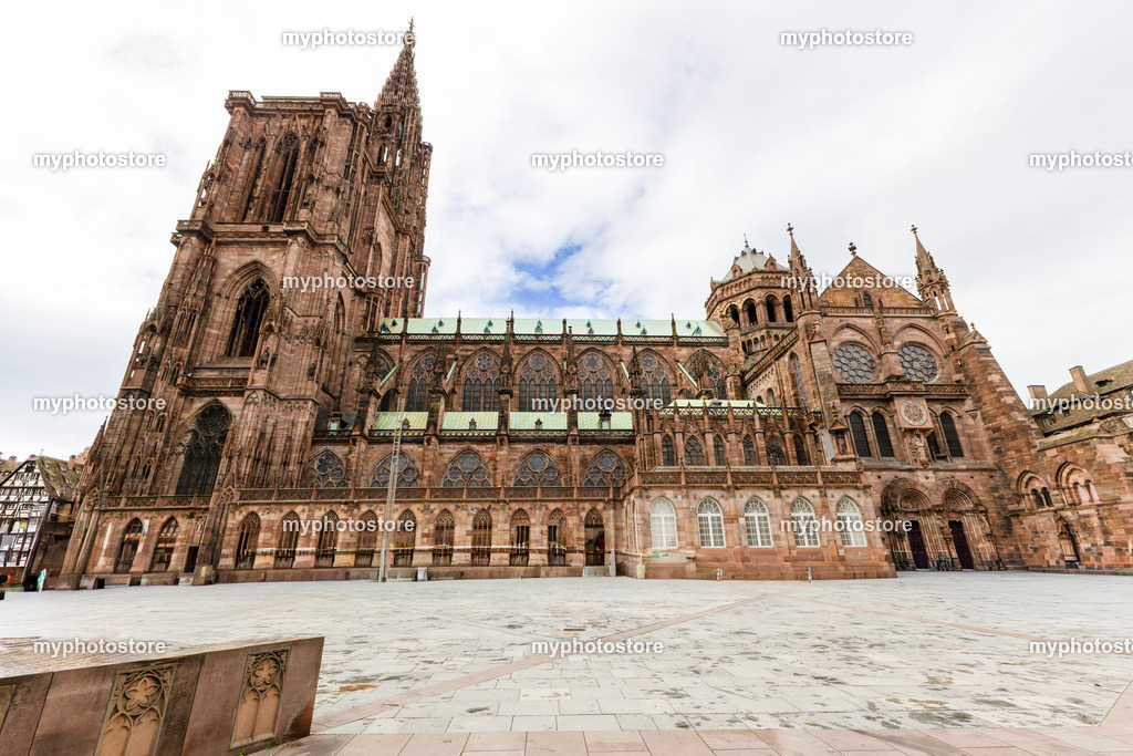 Notre dame Strasbourg1 | myphotostore - Realisiert mit Pictrs.com