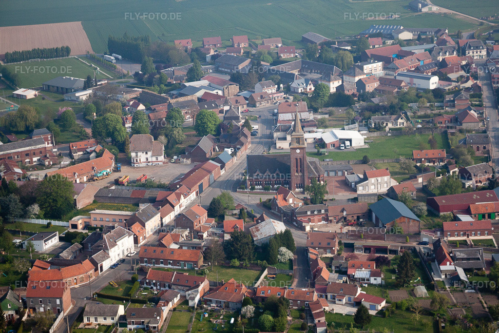 Luftbild: Ortsansicht in Bertincourt im Bundesland Pas-de-Calais in Frankreich. Foto: IMG_40044.jpg vom 17.04.2011 durch Werner Riehm/FLY-FOTO.de