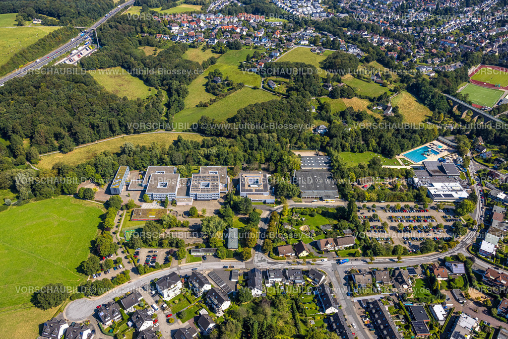 Gevelsberg240815243 | Luftbild, Städtisches Gymnasium, Ferdinand-Hasenclever-Schule und Hauptschule, Turnhalle und Sporthalle West, Schwimm in Gevelsberg, Schwimmbad mit Freibad und Hallenbad, Sauerbruch, Gevelsberg, Ruhrgebiet, Nordrhein-Westfalen, Deutschland
