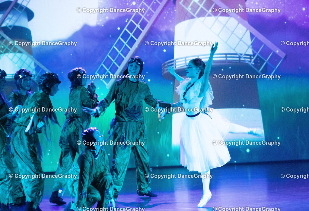 GPHY1853 | DanceGraphy - Realisiert mit Pictrs.com