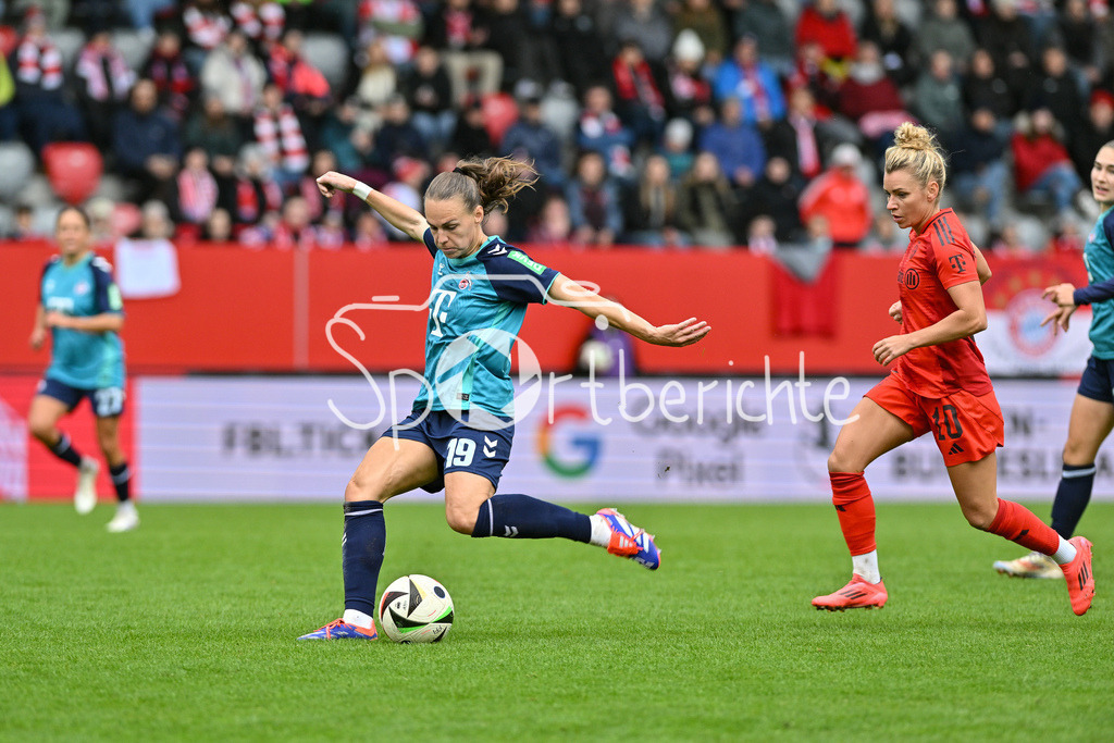 FC Bayern München Frauen - TSG 1899 Hoffenheim Frauen | beim Torschuss Dora ZELLER (1. FC Koeln Frauen #19) / Frauen Bundesliga: FC Bayern München Frauen - 1. FC Köln Frauen, FC Bayern Campus am 05.10.2024