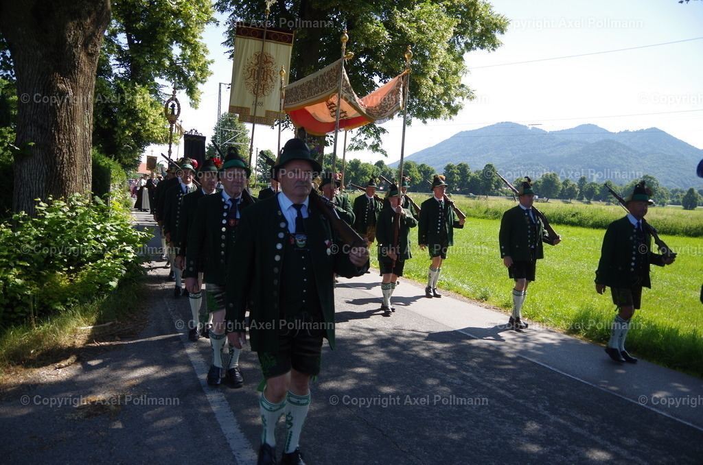 IMGP6127 | fotografiert von Axel PollmannLeonhardi Wallfahrt Benediktbeuern und Murnau, Fronleichnam, Fasching, Landschaft im Loisachtal und Benediktbeuern  - Realisiert mit Pictrs.com