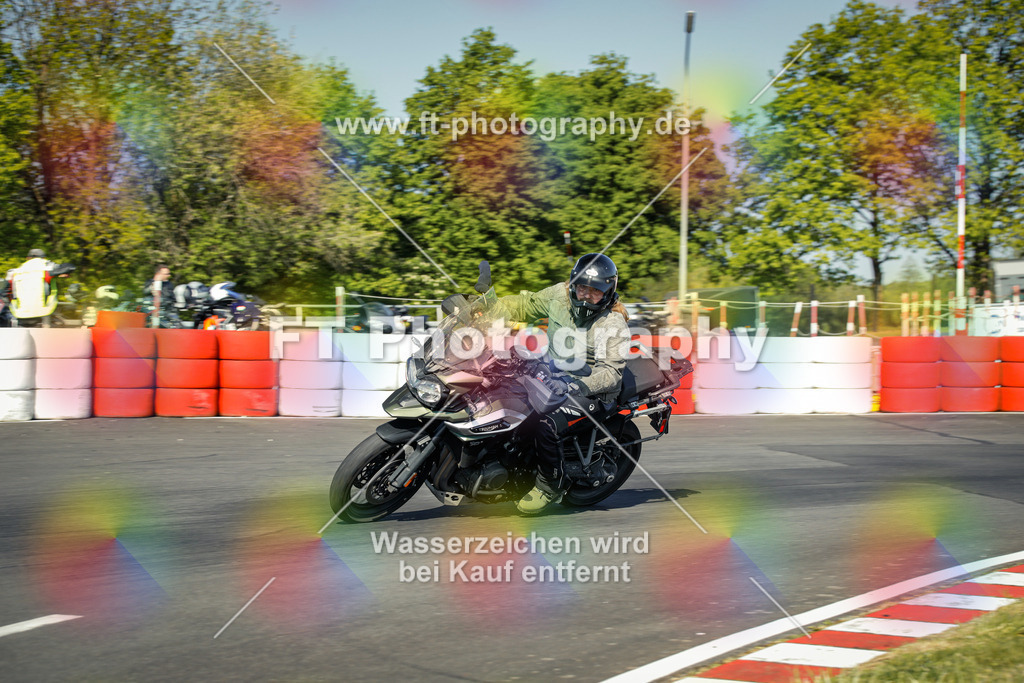 OBK_Mai_Justin_Uwe-10205 | Hier findet Ihr Bilder von Touristenfahrten auf der Nürburgring Nordschleife oder von anderen Veranstaltungen die ich besucht habe. Viel Spass beim Durch Schauen 