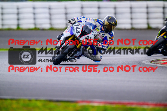 MaZZes_FotoMatrix_240910_6007705_2-116 | WEISS