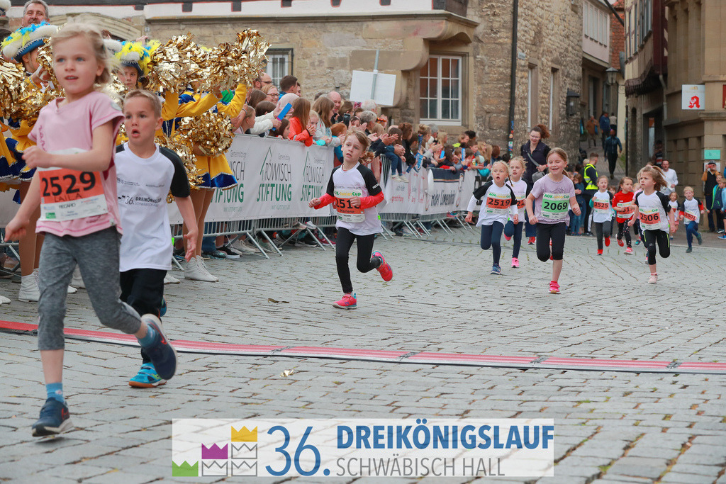 AOK Junior Cup 400m | 3Königslauf 2022 AOK Junior Cup 400m - Realisiert mit Pictrs.com