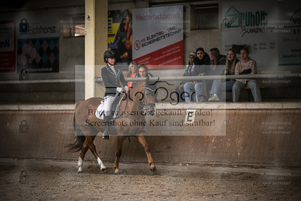 DOS_0498 | Entdecke hochwertige Reitturnierfotos von Foto Oger. Professionell, emotional und authentisch – jetzt Lieblingsmomente im Shop bestellen. - Realisiert mit Pictrs.com