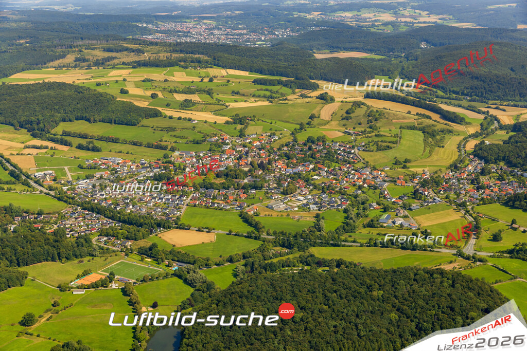 Neuenheerse Bad Driburg Bild- Das Luftbild wurde 2025 vom UL-Flugzeug heraus erstellt ( keine Drohne bzw. Drohnenaufnahme ) - Hochauflösende Luftaufnahme -Nicht vergleichbar mit Google Maps oder Satelittenbilder- Die Geschenkidee !Mit Lizenz und Bildrechte bestellbar - CC
