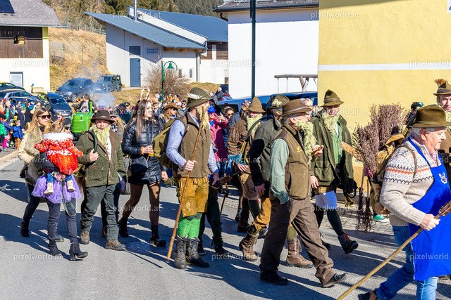 Bärentreiben in Steuerberg | Bildershop von pixelworld.at - Realisiert mit Pictrs.com