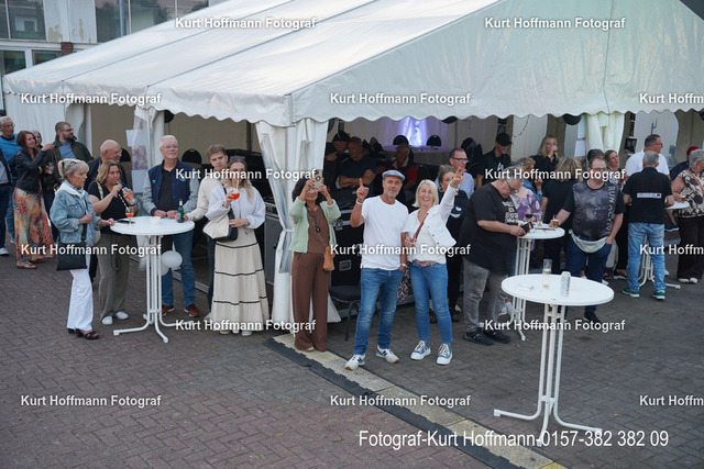 39Geburtstag Thomas Meyer |  Fotograf Kurt Hoffmann - Realisiert mit Pictrs.com