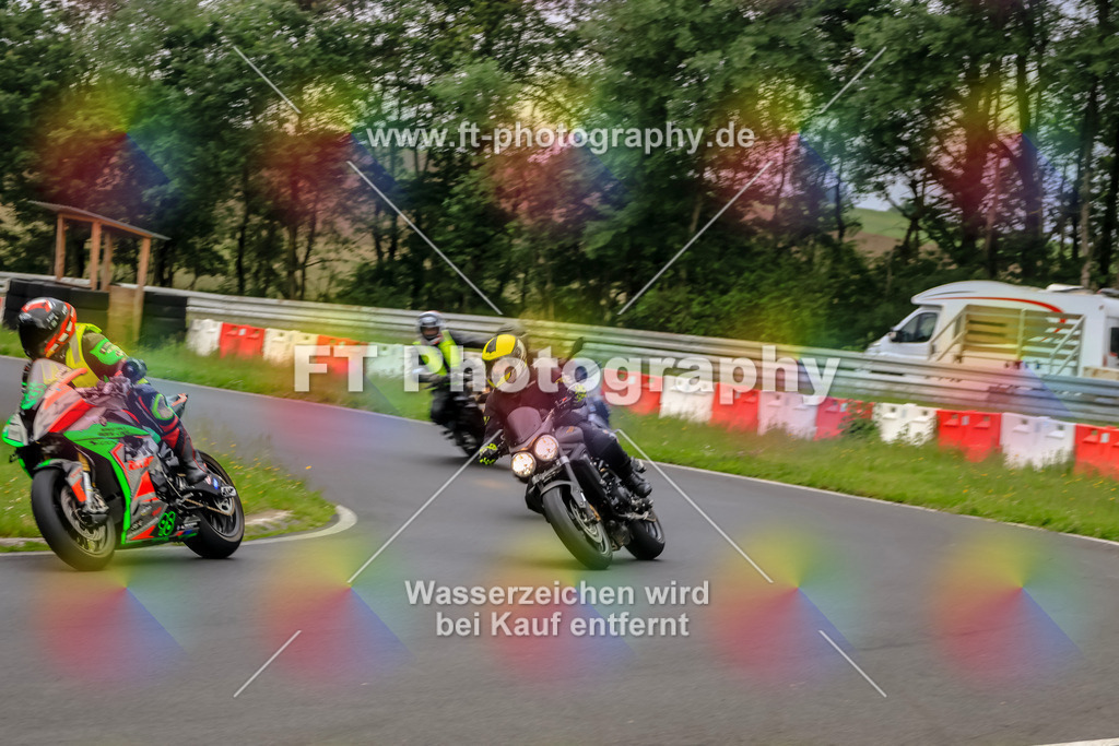 VBK-6203 | Hier findet Ihr Bilder von Touristenfahrten auf der Nürburgring Nordschleife oder von anderen Veranstaltungen die ich besucht habe. Viel Spass beim Durch Schauen 