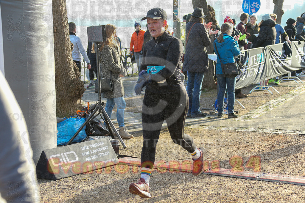 241231_1210_EX1_4330 | Sportfotografie im Rhein-Sieg Kreis, Köln, Bonn, NRW, Rheinland Pfalz, Hessen, etc. Unser Tätigkeitsfeld umfasst den Laufsport vom Volkslauf über den Marathon, Duathlon, Triathon bis zum Ultralauf wie Kölnpfad Ultra oder Schindertrail.