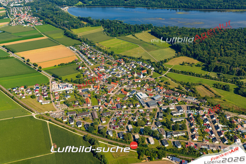 Luftaufnahme von Echenbrunn Gundelfingen an der Donau Bild- Das Luftbild wurde 2025 vom UL-Flugzeug heraus erstellt ( keine Drohne ) - Hochauflösende Luftaufnahme -Nicht vergleichbar mit Google Maps oder Satelittenbilder- Die Geschenkidee !Mit Lizenz und Bildrechte bestellbar